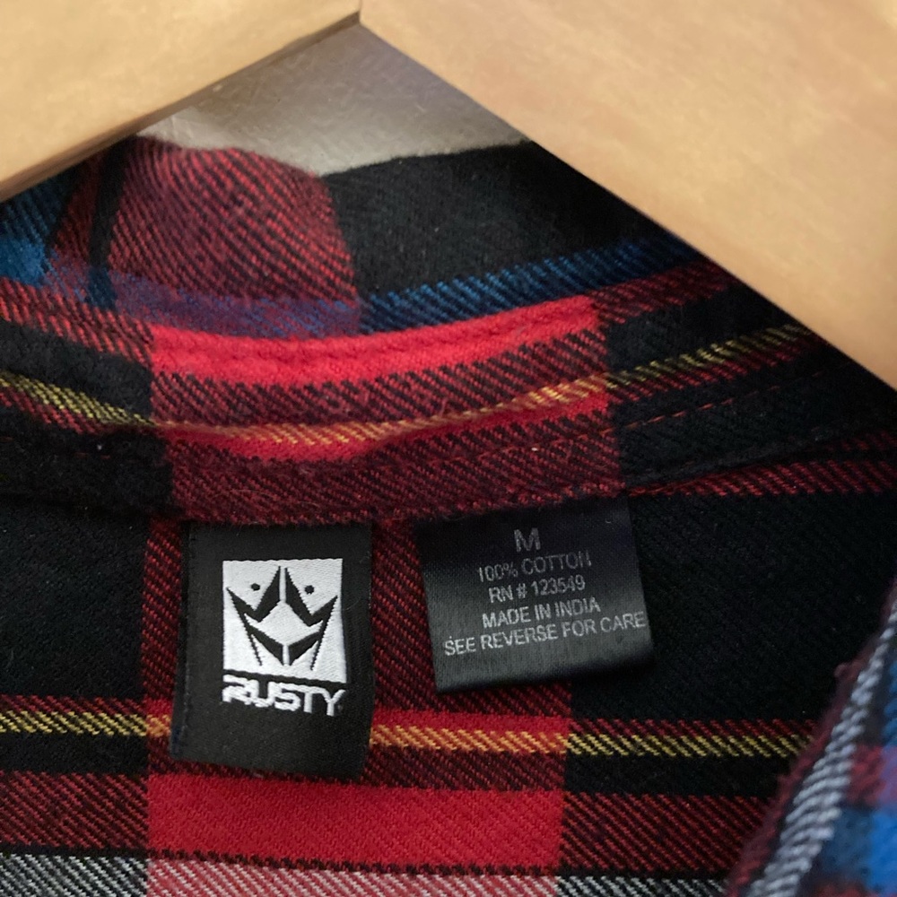 Rusty Medium Long Sleeve Button-Up Flannel Shirt - Picture 5 of 5